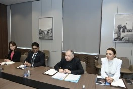 Ceyhun Bayramov BMT Baş katibinin xüsusi elçisi ilə görüşüb