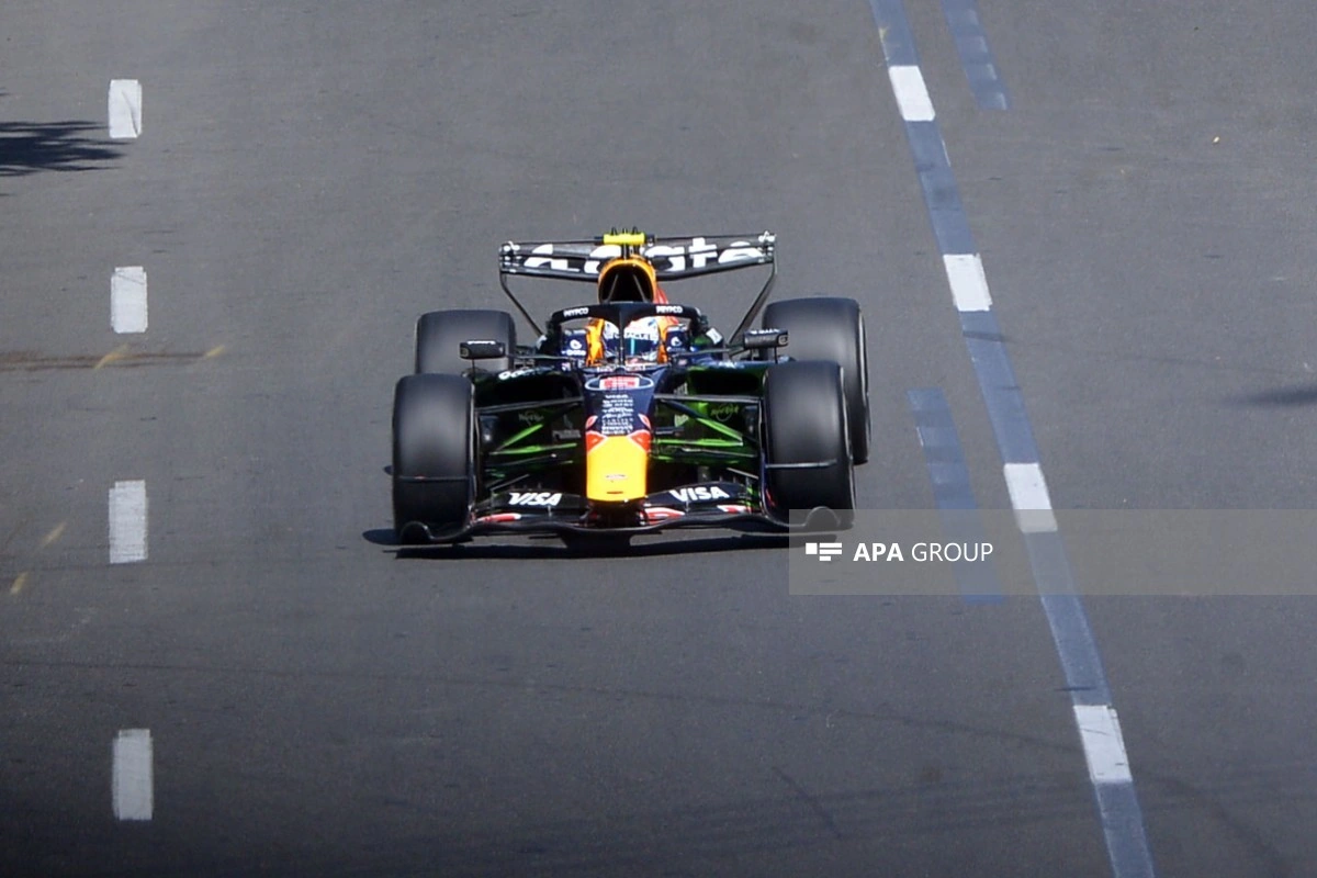 Bakıda Formula 1 üzrə Azərbaycan Qran-Prisində ilk sərbəst yürüş başa çatıb - FOTO - YENİLƏNİB
