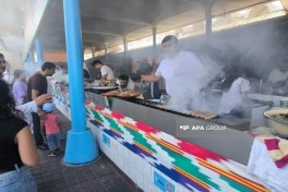 Azərbaycan media nümayəndələri Daşkənddə məşhur Çorsu bazarında olublar - FOTO