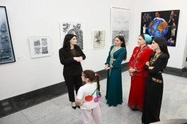 Aşqabadda MAMA “Ana təbiət” beynəlxalq incəsənət sərgisi açılıb - FOTO