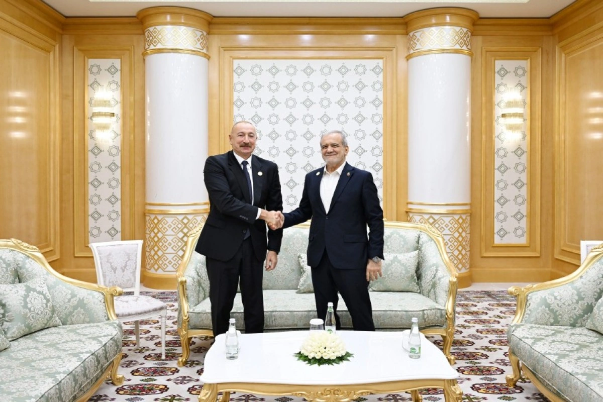 Prezident İlham Əliyev Məsud Pezeşkianla görüşüb - YENİLƏNİB-1