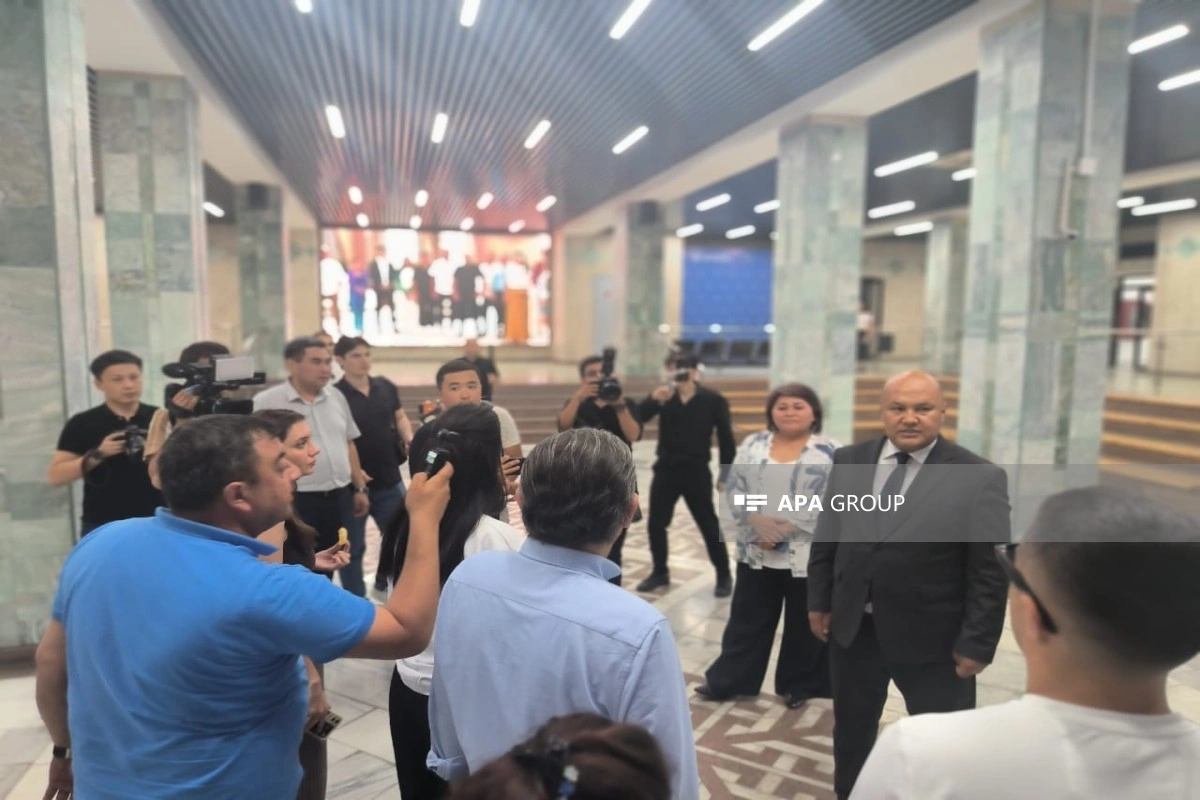Azərbaycanlı jurnalistlər Qırğızıstanın aparıcı dövlət media korporasiyasının işi ilə tanış olublar - FOTO