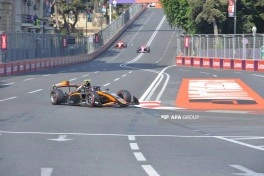 Bakıda Formula 2 üzrə sərbəst yürüş başa çatıb - YENİLƏNİB - FOTO