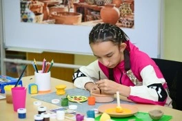 Leyla Əliyeva Səmərqənddə xüsusi qayğıya ehtiyacı olan uşaqlar üçün yaradılan mərkəzlərin fəaliyyəti ilə tanış olub - FOTO