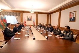 Zakir Həsənov Selçuk Bayraktarın rəhbərlik etdiyi nümayəndə heyəti ilə görüşüb