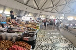 Azərbaycan media nümayəndələri Daşkənddə məşhur Çorsu bazarında olublar - FOTO