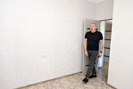 Prezident Xocalıda hərbçilər üçün nəzərdə tutulan fərdi evlərdə yaradılmış şəraitlə tanış olub - FOTO