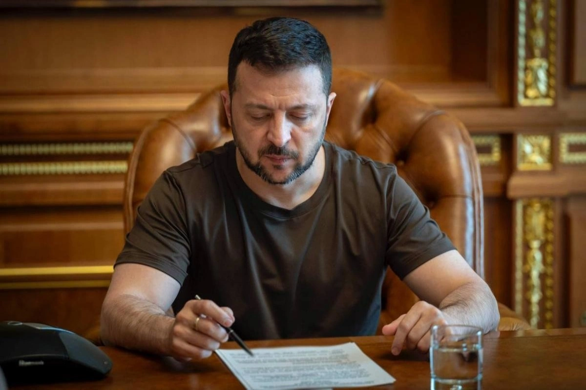 Zelenski: Ukrayna ilin sonunadək büdcə kəsirini aradan qaldıracaq