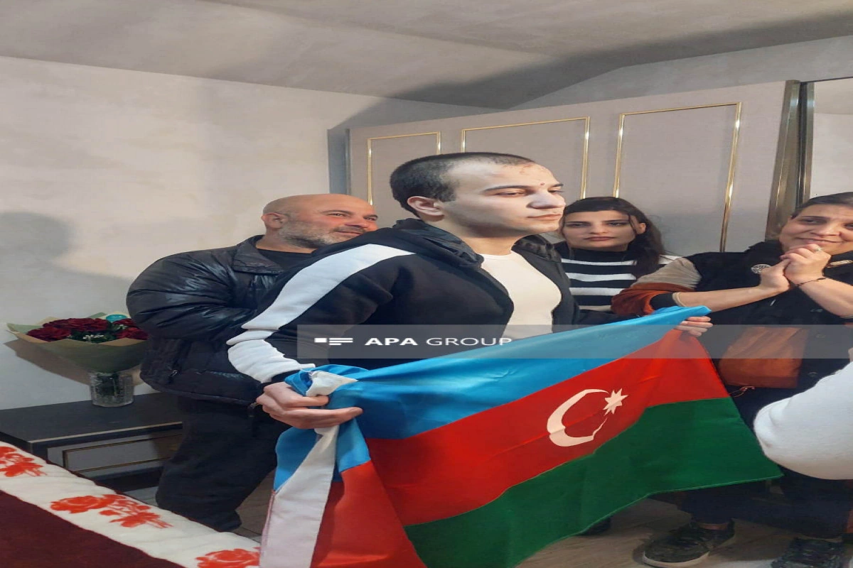 Erməni əsirliyindən xilas edilən Azərbaycan hərbçiləri ailələrinə təhvil verilib - FOTO - VİDEO