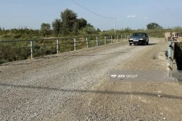 Zərdabda 60 illik körpü qəzalı vəziyyətdədir - FOTO