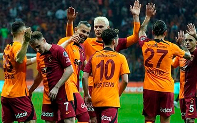 “Qalatasaray” Danimarka səfərində