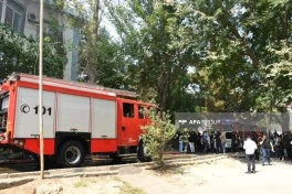 FHN: Bakıda istifadəsiz tikilidə baş verən yanğın tam söndürülüb - VİDEO - FOTO - YENİLƏNİB-2