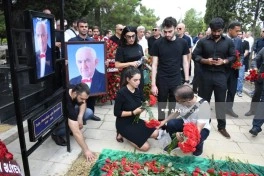 Xalq artisti Tofiq Bakıxanov II Fəxri xiyabanda dəfn edilib - YENİLƏNİB-2 - FOTO