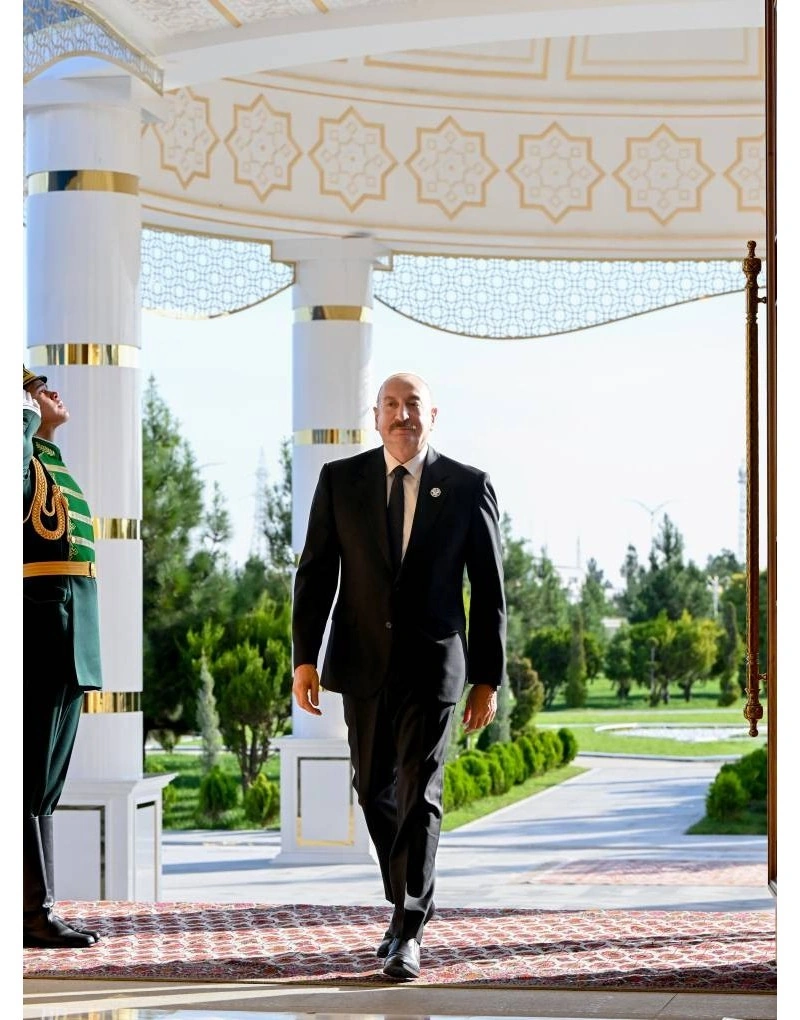 Prezidenti İlham Əliyev MDB Dövlət Başçıları Şurasının iclasında iştirak etmək üçün “Avaza” Kompleksinə gəlib - YENİLƏNİB