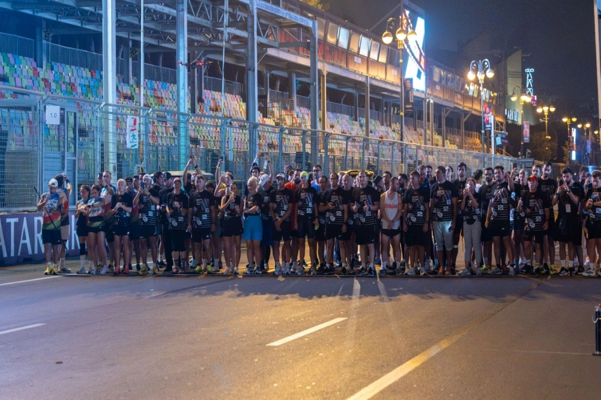 Formula 1 trekində ilk dəfə kütləvi qaçış olub - FOTO