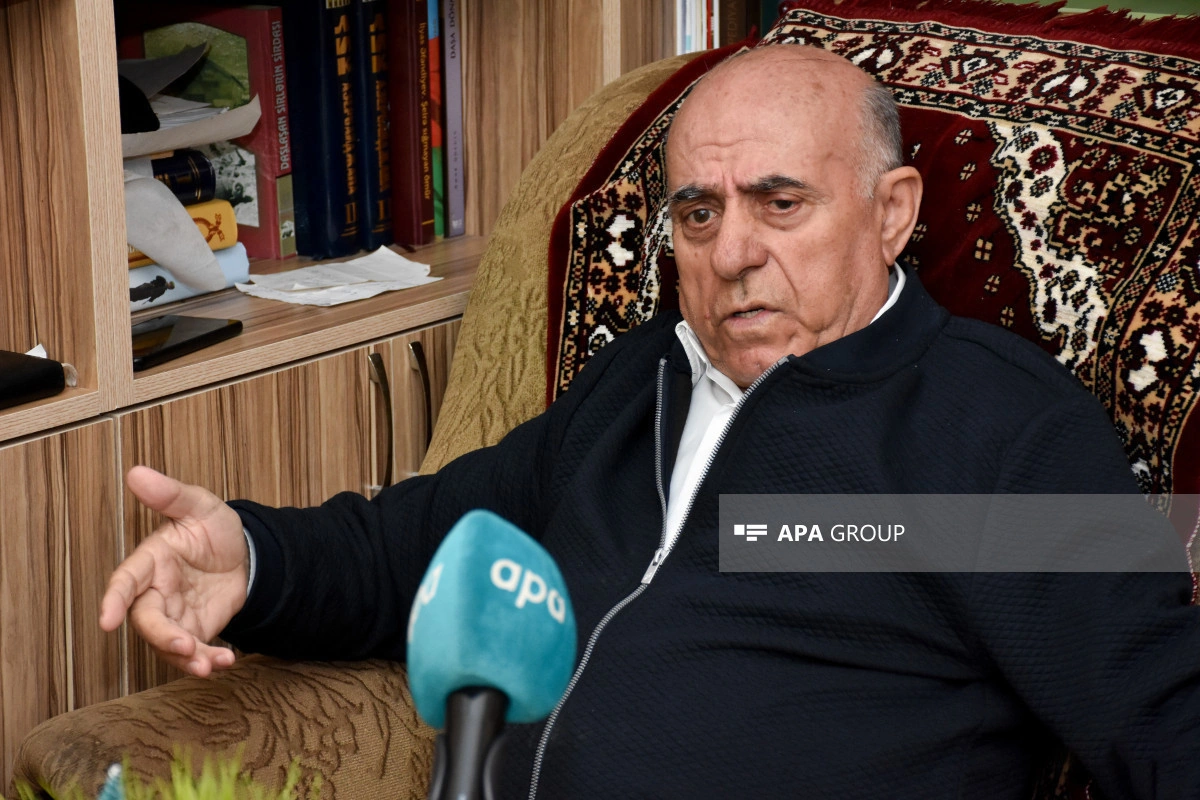 Mövlud Süleymanlı ilə vida mərasimi keçirilib - FOTO