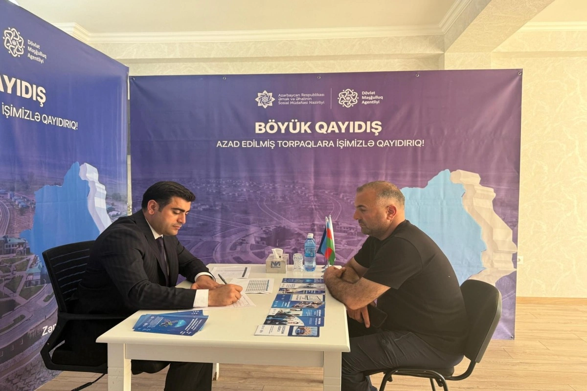Qarabağla Şərqi Zəngəzurda sakinlər və işəgötürənlərlə görüşlər keçirilib
