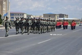Naxçıvanda hərbi orkestrin müşayiəti ilə yürüş başlayıb - FOTO