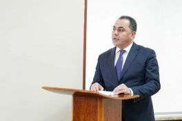 Naxçıvan MR Baş naziri kollektivə təqdim edilib