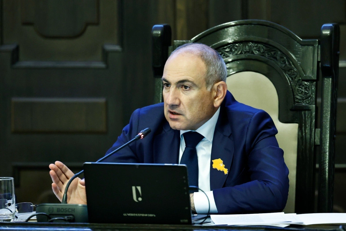 Paşinyan: Bazar günü hökumət istefa verəcək