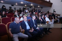 Xalq artisti Aleksandr Şarovski dəfn edilib - YENİLƏNİB-1 - FOTO