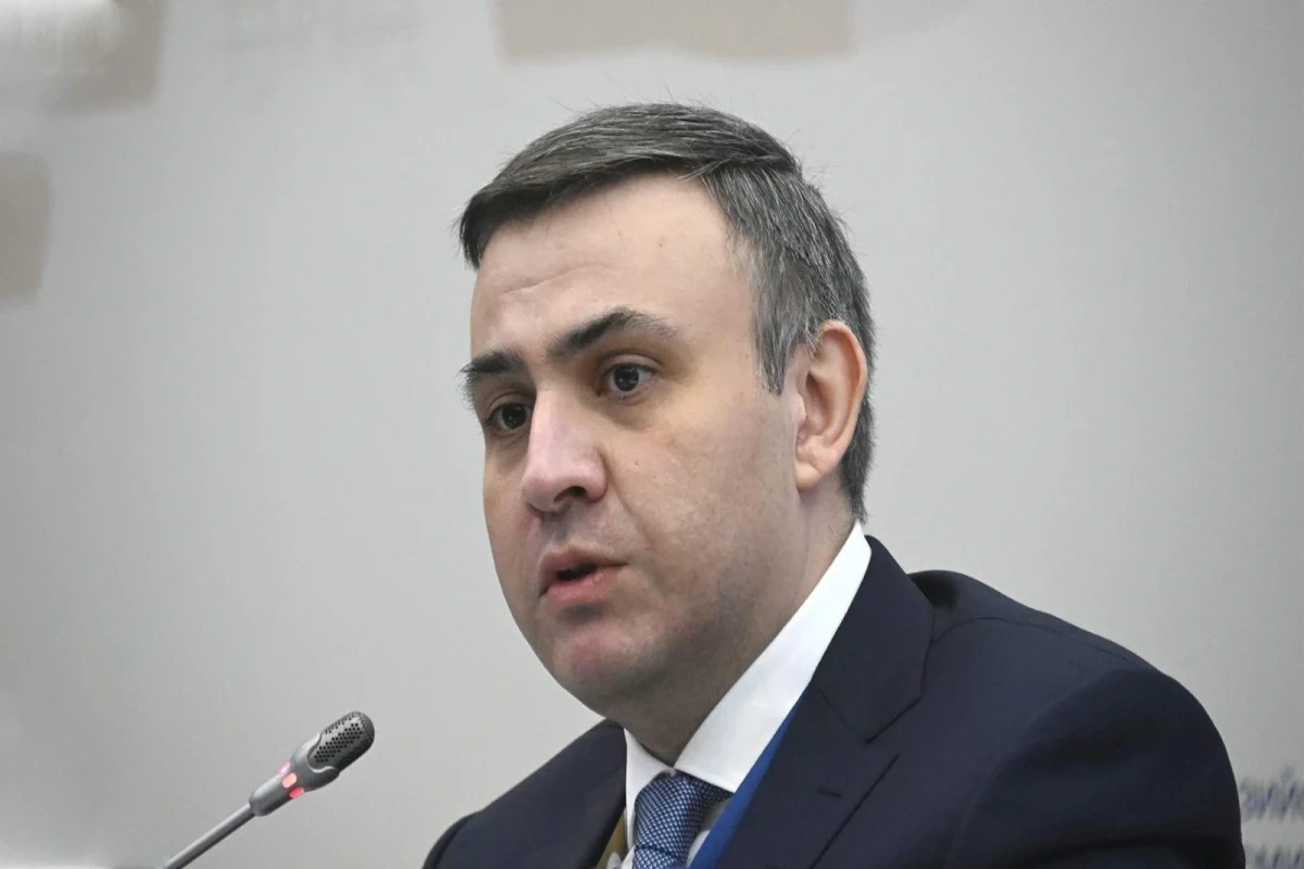 Aİİ-nin erməni rəsmisi Rusiya bazarı üçün məhsullara saxta sertifikatlar verməkdə ittiham olunur