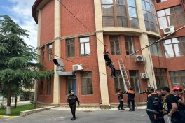 “Gənc xilasedici və yanğınsöndürən” Ümumrespublika yarışlarının zona birinciliyini keçirib