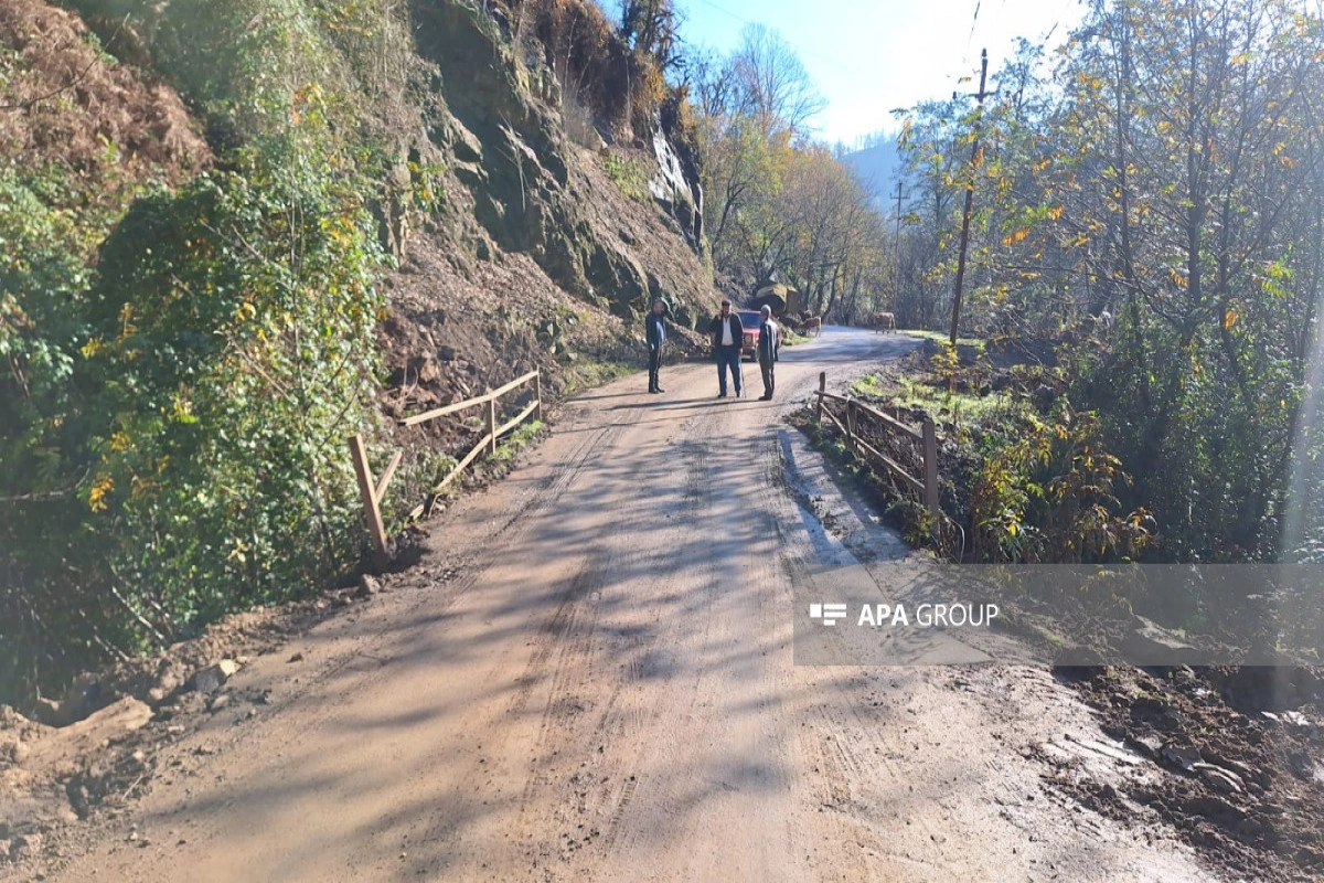 Astarada dağlıq kəndləri birləşdirən körpü qəzalı vəziyyətə düşüb - FOTO