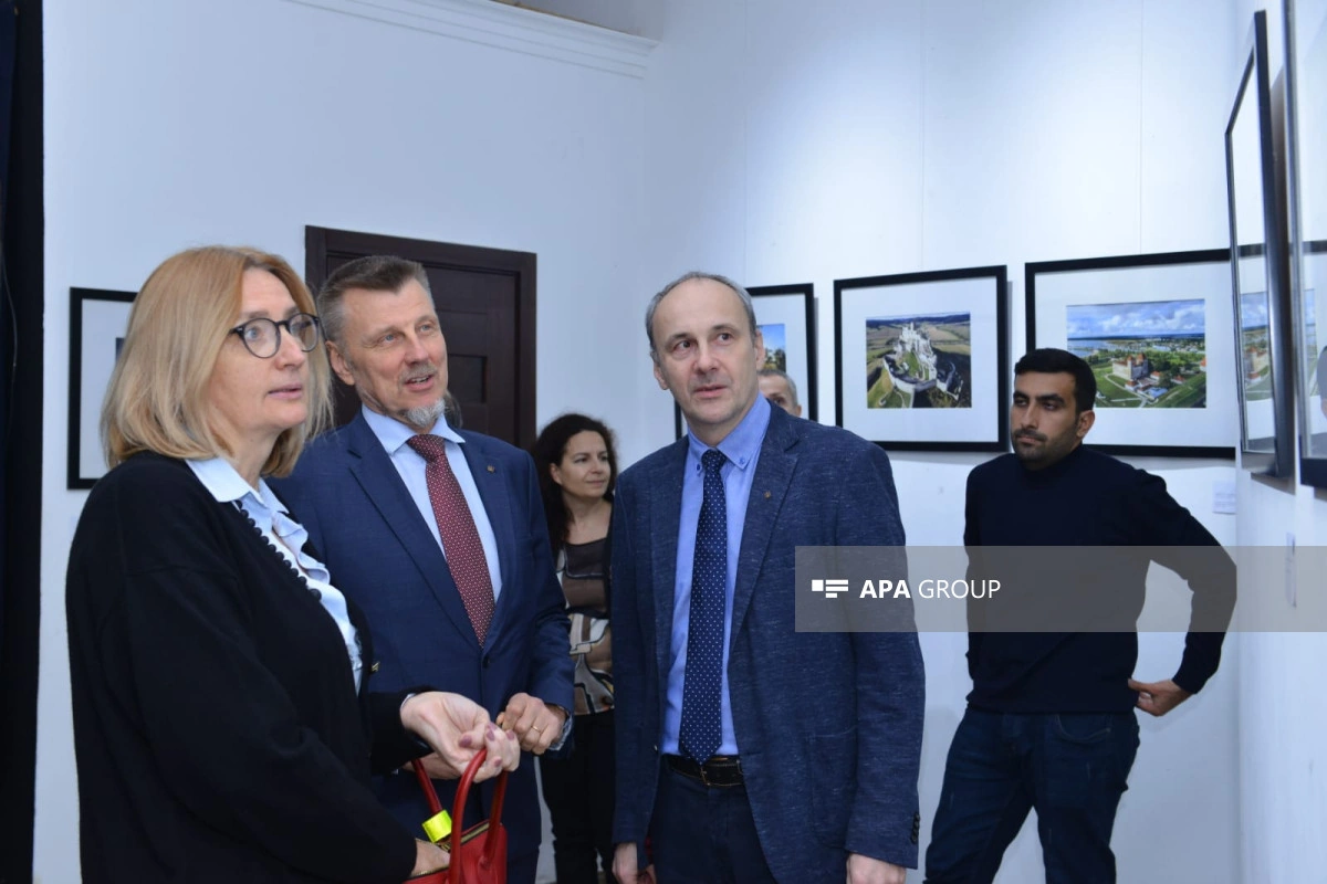 “Avropa Qəsrləri” adlı fotosərginin açılışı olub - FOTO