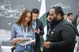 Leyla Əliyeva və Arzu Əliyeva "Urban Expo" sərgisi ilə tanış olublar
