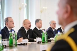 Prezident İlham Əliyevin Şuşada Slovakiya Prezidenti ilə geniş tərkibdə görüşü olub - FOTO - YENİLƏNİB