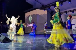 XV Qəbələ Beynəlxalq Musiqi Festivalında Özbəkistan müqiçilərinin konserti olub