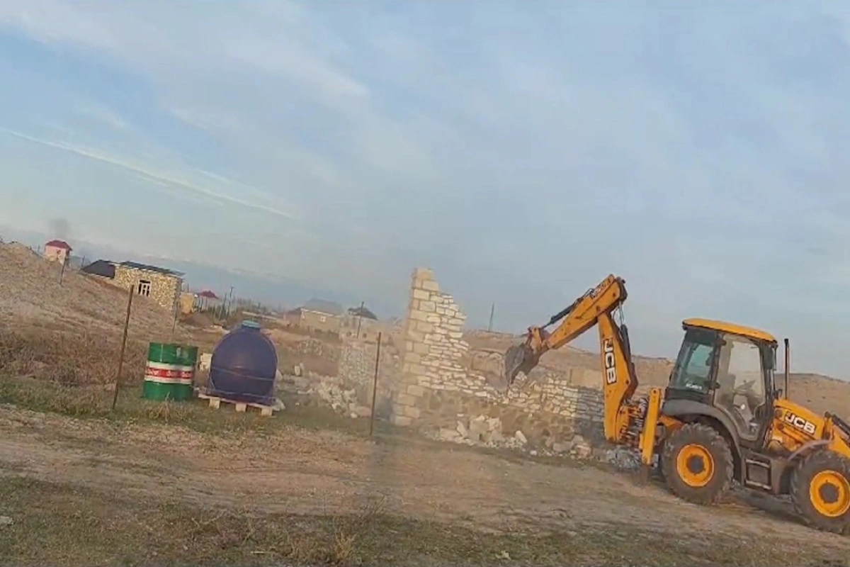 FHN tərəfindən qanunsuz tikililər sökülüb - FOTO - VİDEO
