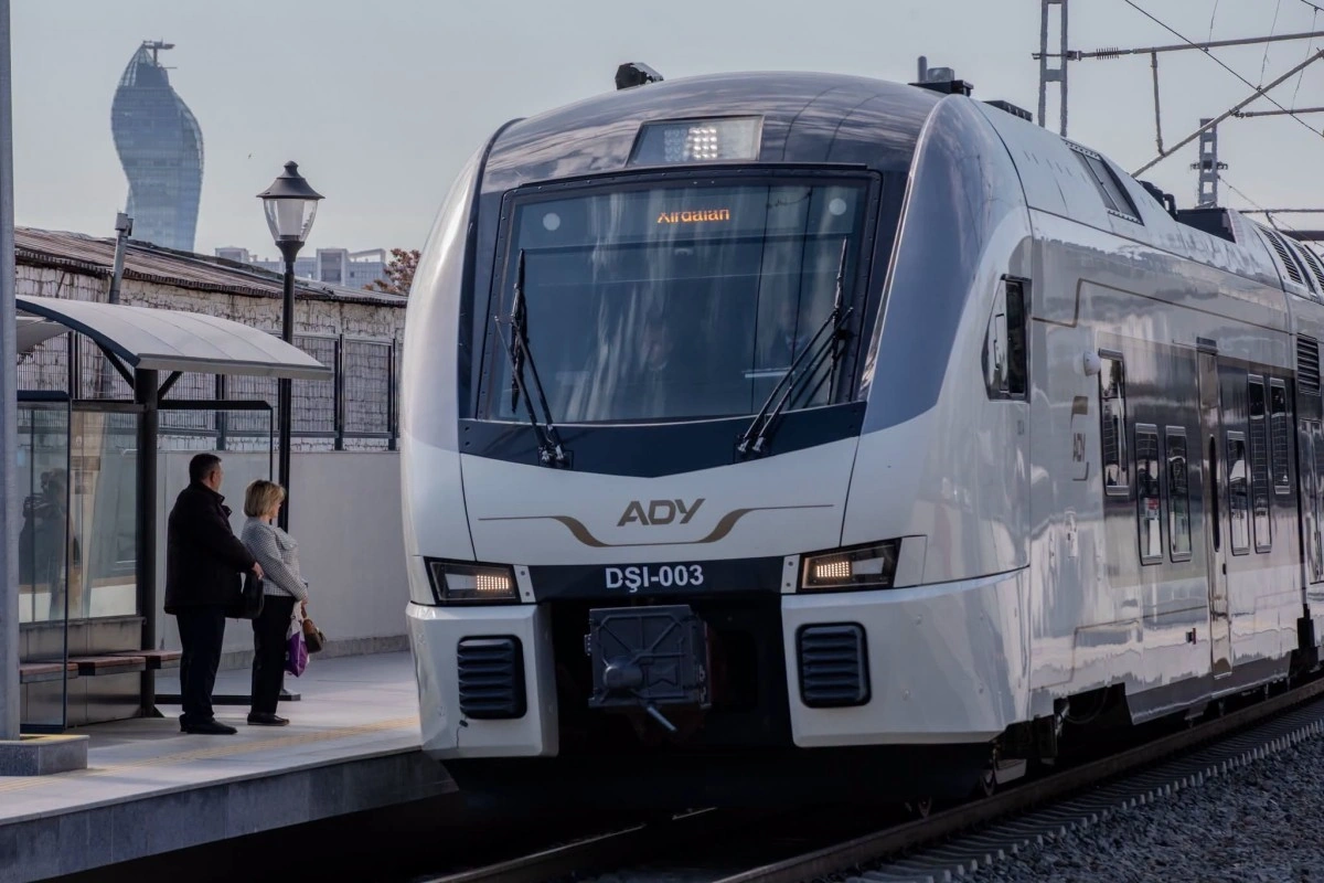 ADY qatar reyslərinin sayını artırır  - Yeni cədvəl