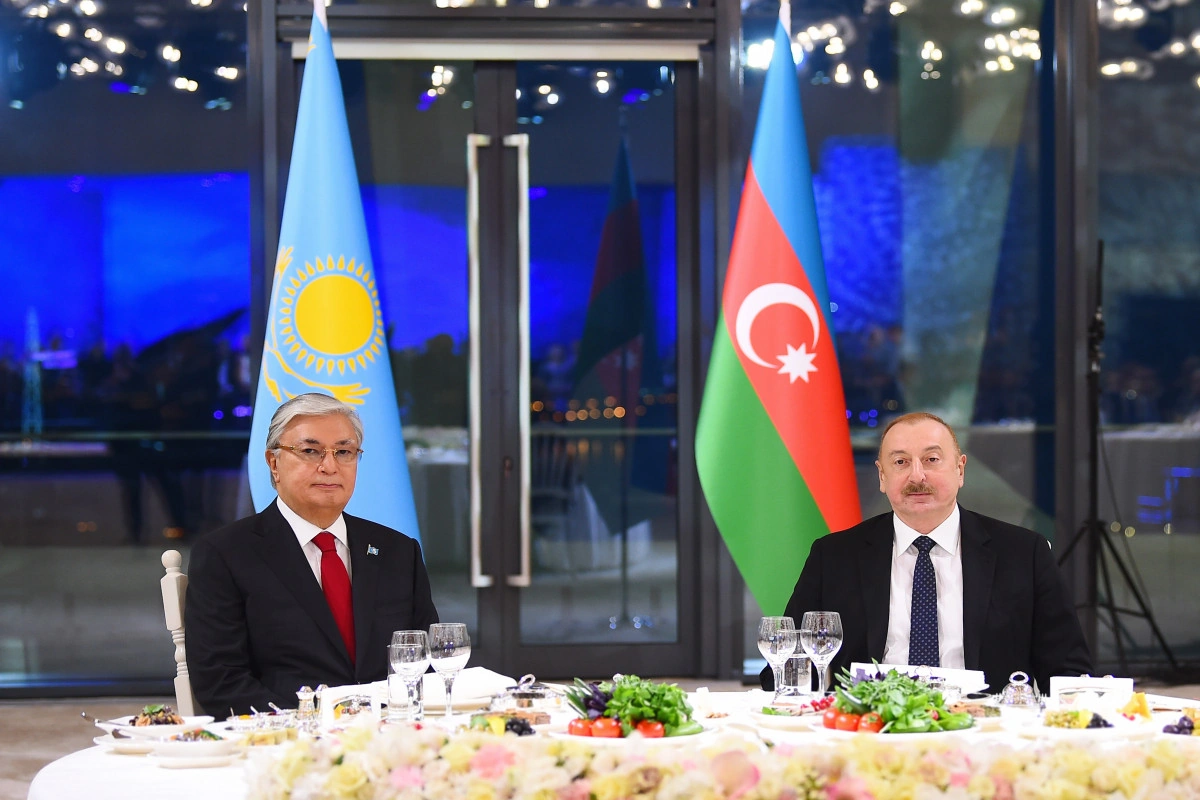 Kasım-Jomart Tokayevin şərəfinə dövlət ziyafəti verilib - YENİLƏNİB - FOTO