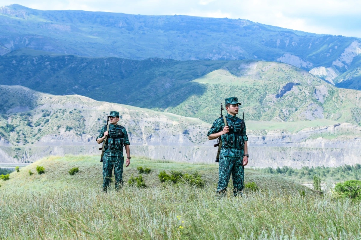 İyunda dövlət sərhədini pоzduqlarına görə 21 nəfər saxlanılıb