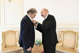 Prezident İlham Əliyev Fərhad Xəlilova “İstiqlal” ordenini təqdim edib