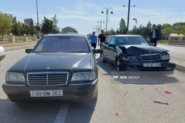 Qubada iki avtomobil toqquşub