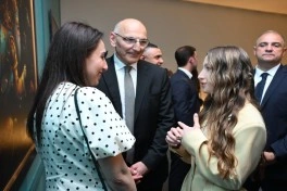 Heydər Əliyev Mərkəzində perulu rəssamın fərdi sərgisinin açılışı olub