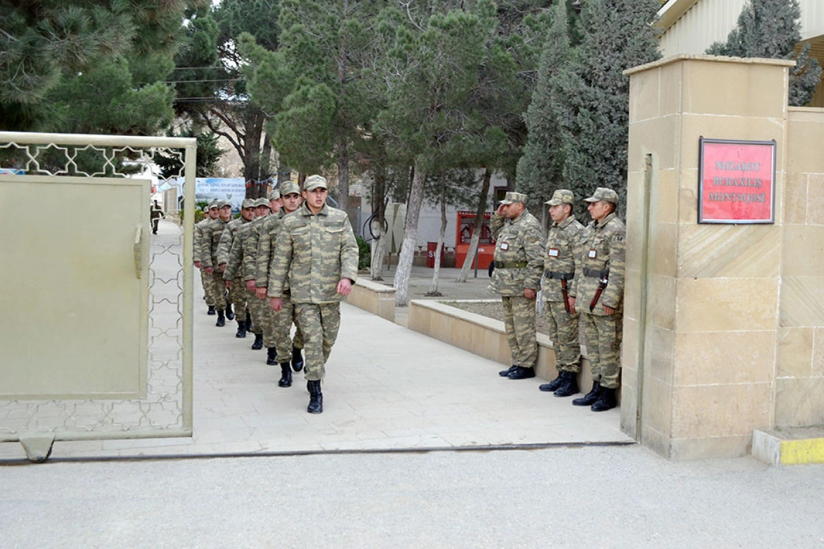 "Hərbi qulluqçuların statusu haqqında" yeni qanun layihəsi hazırlanacaq