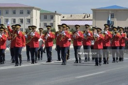 Naxçıvanda hərbi orkestrin müşayiəti ilə yürüş başlayıb - FOTO