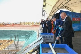 Azərbaycan və Slovakiya prezidentləri Ağdamın Baş Qərvənd kəndində görülən işlərlə tanış olublar, məktəbin təməli qoyulub - FOTO