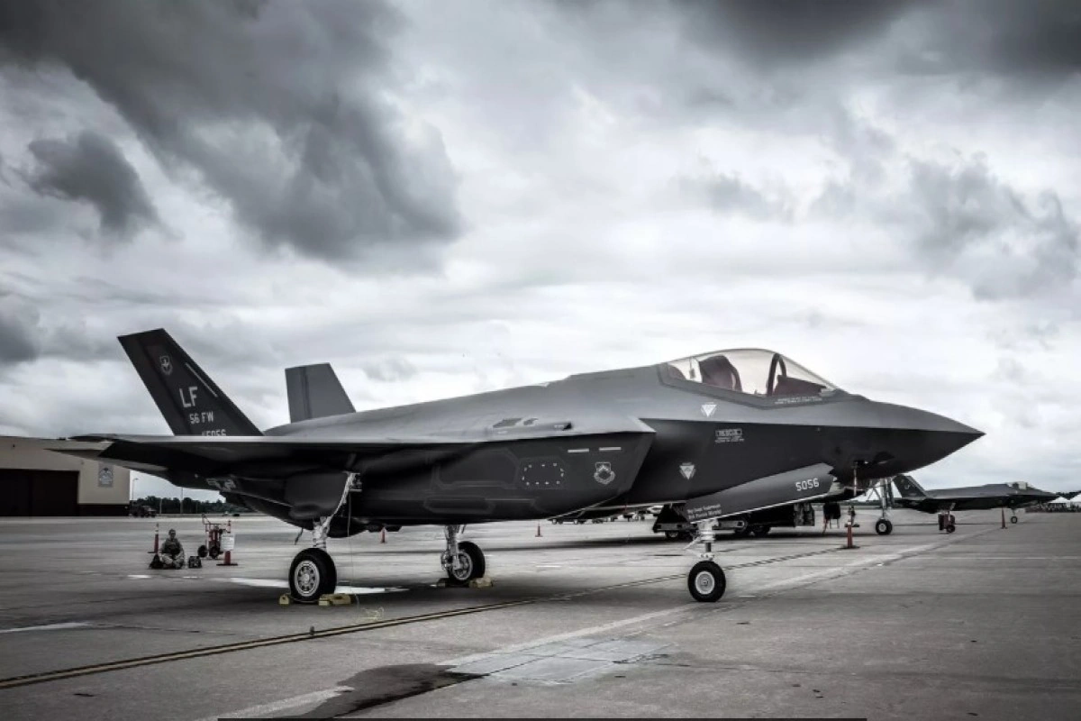 Avstraliya F-35 hissələrinin səhvən Honq-Konqa göndərildiyini təsdiqləyib