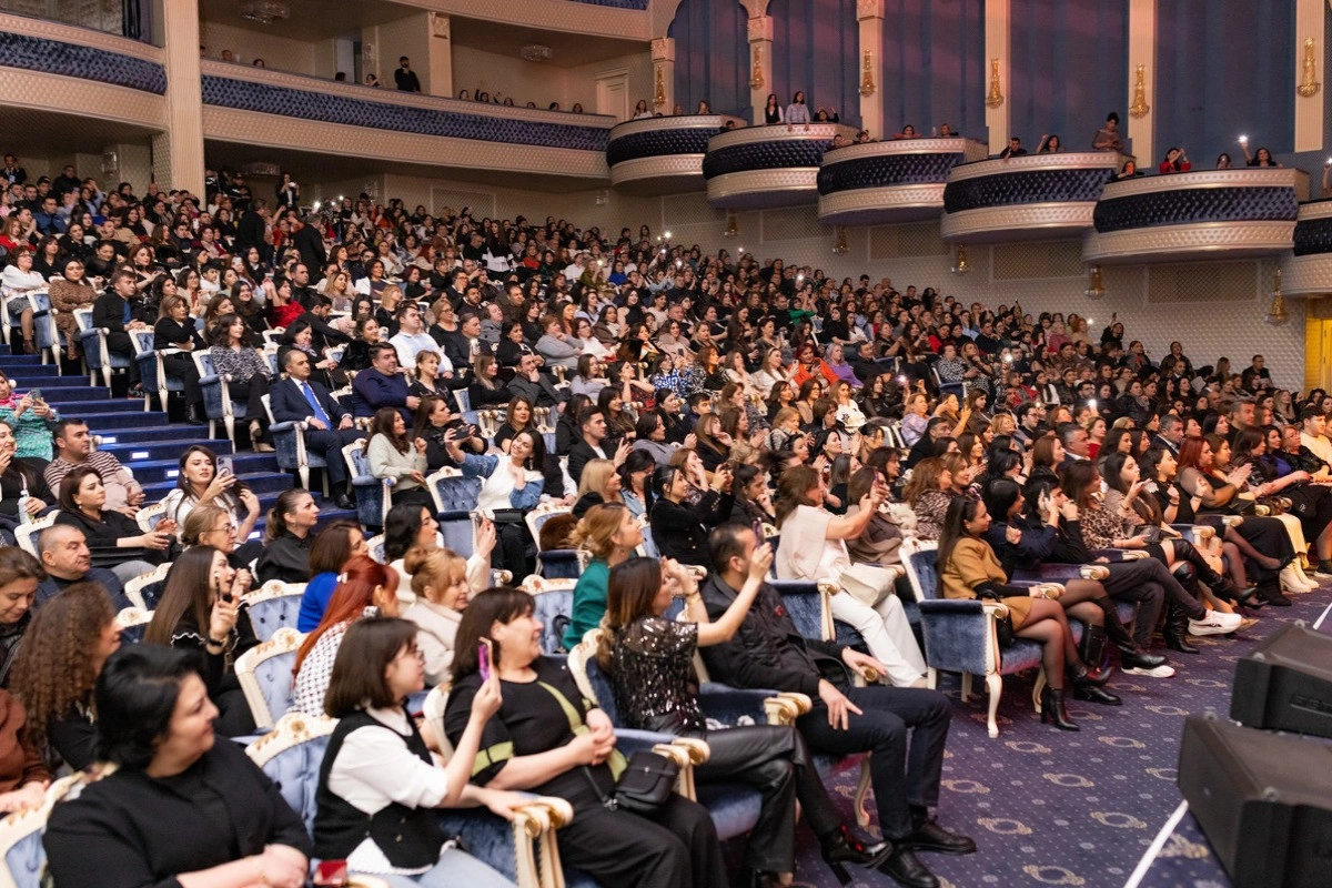 Zamiq Hüseynovun Gəncə Dövlət Filarmoniyasında konserti baş tutub