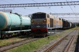 Azərbaycandan tranzit keçməklə Ermənistana buğda və propan göndərilib - FOTO