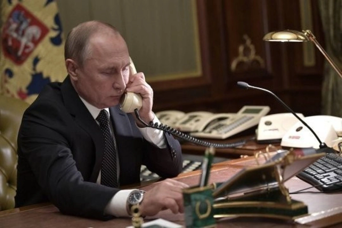 Kreml Putinin Makron və Mertslə danışmağa hazır olduğunu açıqlayıb