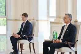 Prezident İlham Əliyev Almaniyanın yeni səfirinin etimadnaməsini qəbul edib