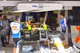 Bolidlərin Formula 1-ə son hazırlığı  - FOTOLENT