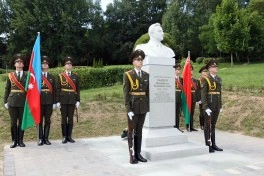 Kərim Vəliyev Belarusda bir sıra hərbi obyektlərdə olub