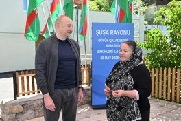 Prezident İlham Əliyev Şuşanın Böyük Qaladərəsi kəndində görülən işlərlə tanış olub, sakinlərlə görüşüb - FOTO